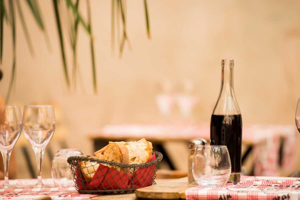 Wall Art Painting id:19790, Name: Lyon Brasserie II, Artist: Berzel, Erin