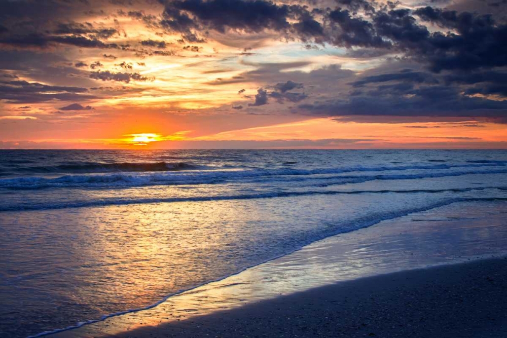 Art Print: Sunrise Above The Sea II