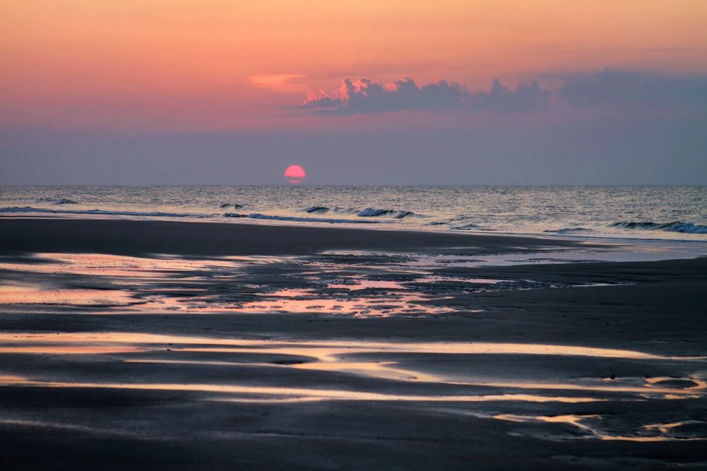 Art Print: Pink Sun in Haze