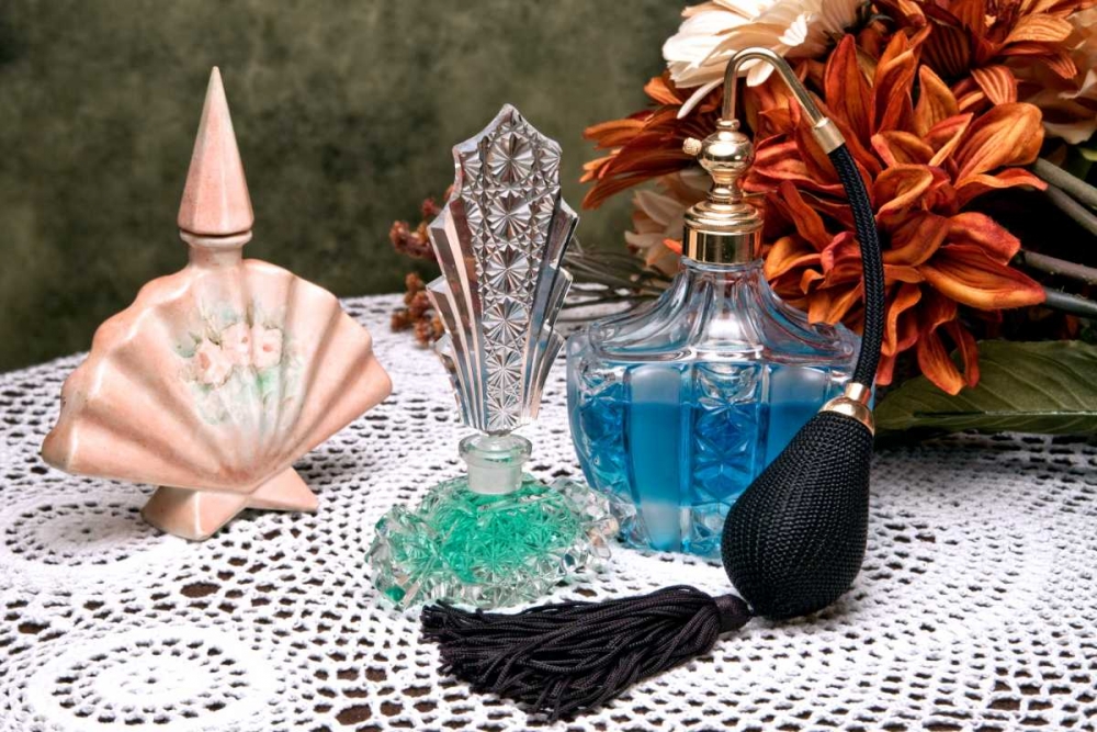 Wall Art Painting id:2533, Name: Scent of a Woman, Artist: McNemar, C. Thomas