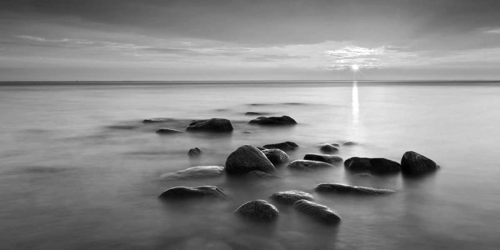 Art Print: Rocks in mist