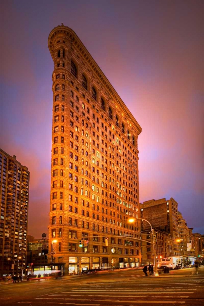 Art Print: Dramatic Flatiron