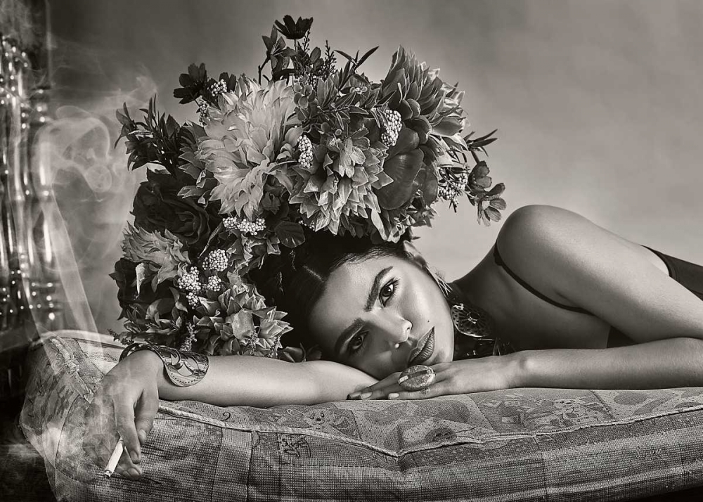 Wall art: I Would Like to Give You Everything, by Navarro, Ernesto