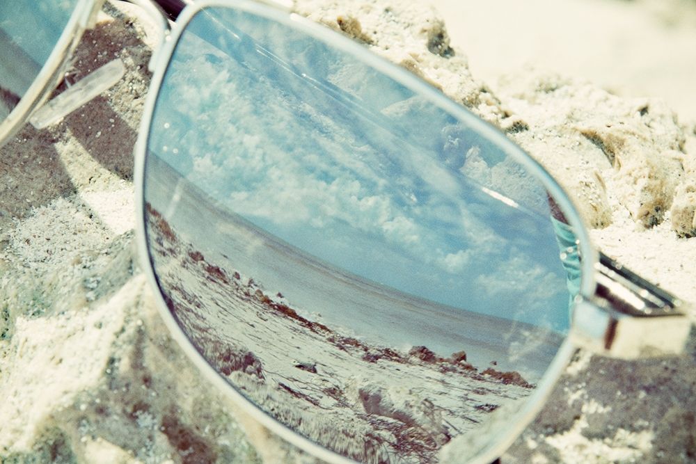 Art Print: Sunglass Reflection