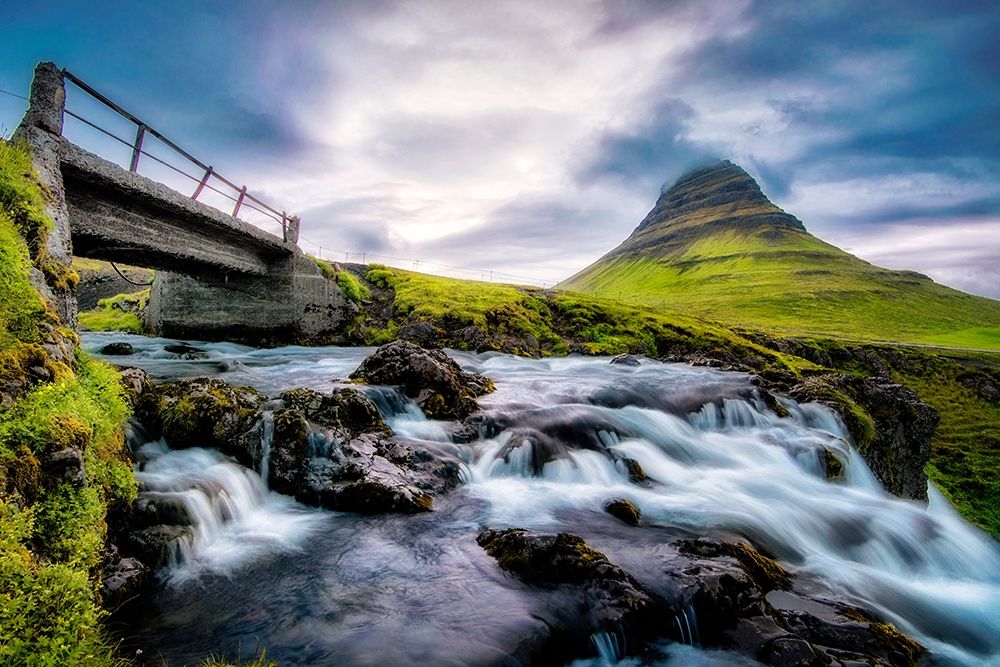 Art Print: An Evening at Kirkjufellfoss