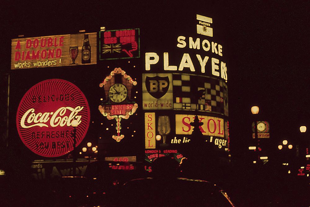 Art Print: London Pavillion 1962 I