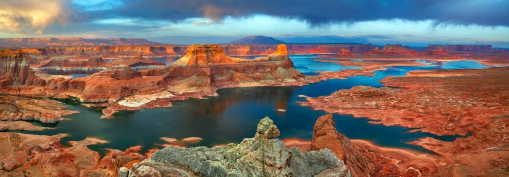 Art Print: Alstrom Point at Lake Powell, Utah, USA