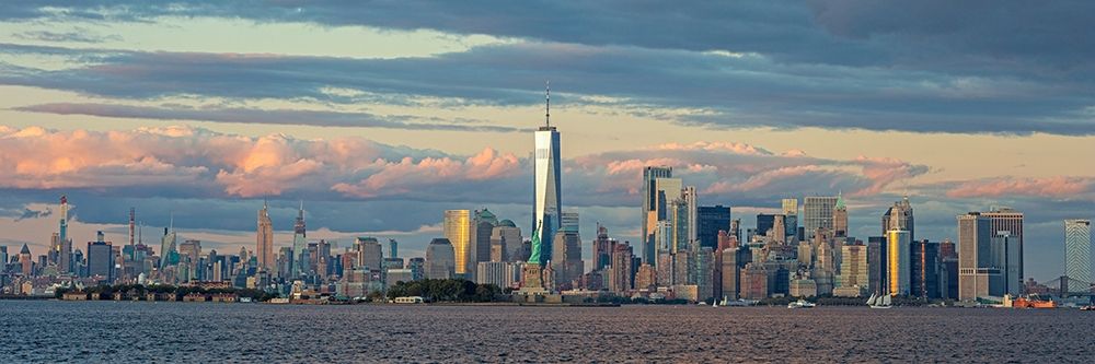 Art Print: Manhattan with Statue of Liberty and One WTC