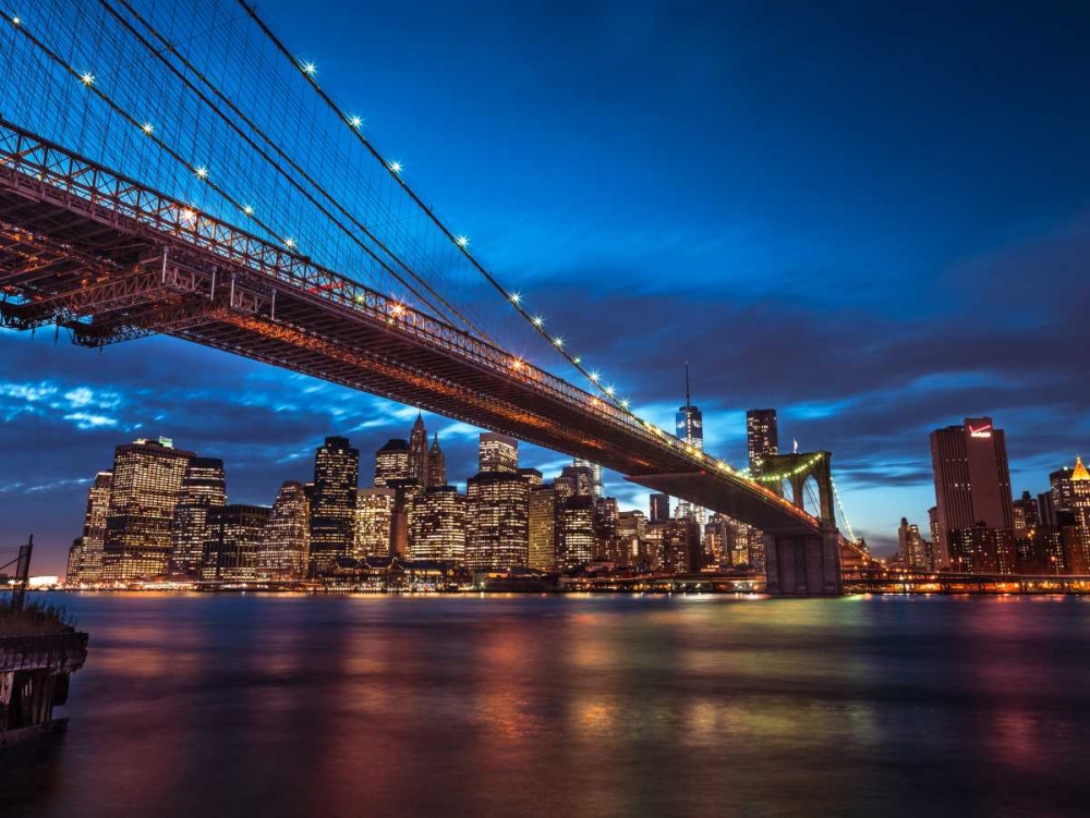 Art Print: Brooklyn Bridge and lower Manhattan skyline at dusk, New York