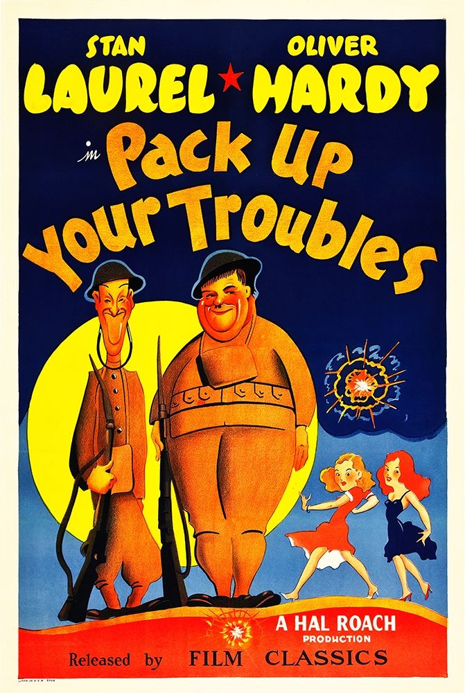 Art Print: Laurel and Hardy - Pack Up Your Troubles, 1932