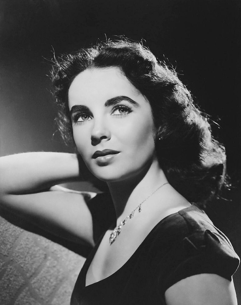 Wall art: Elizabeth Taylor, by Hollywood Photo Archive