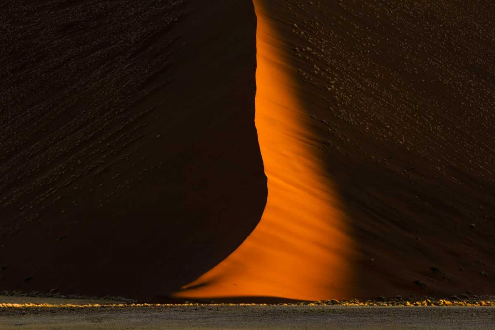 Art Print: Namibia, Namib-Naukluft NP Abstract of sand dune