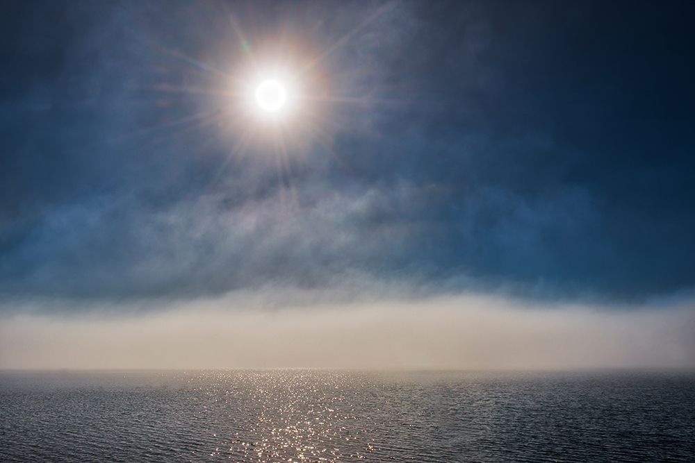 Art Print: Canada-Ontario-Longlac Sunburst and fog on Long Lake