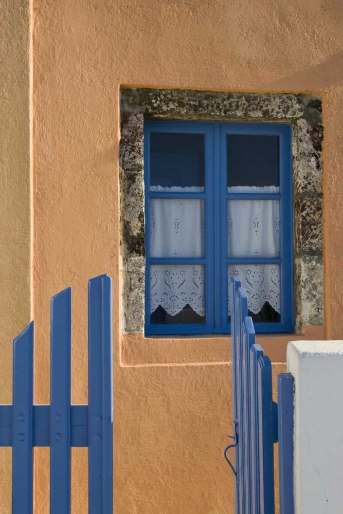 Art Print: Greece, Santorini Open blue gate and window