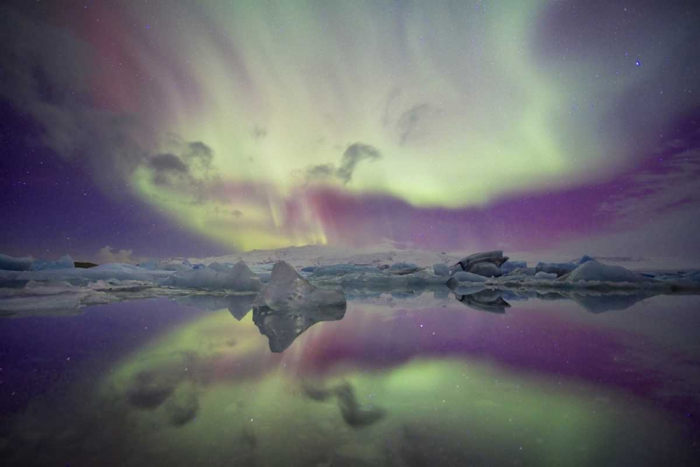 Wall Art Painting id:126965, Name: Iceland, Jokulsarlon Aurora lights over a lagoon, Artist: Anon, Josh