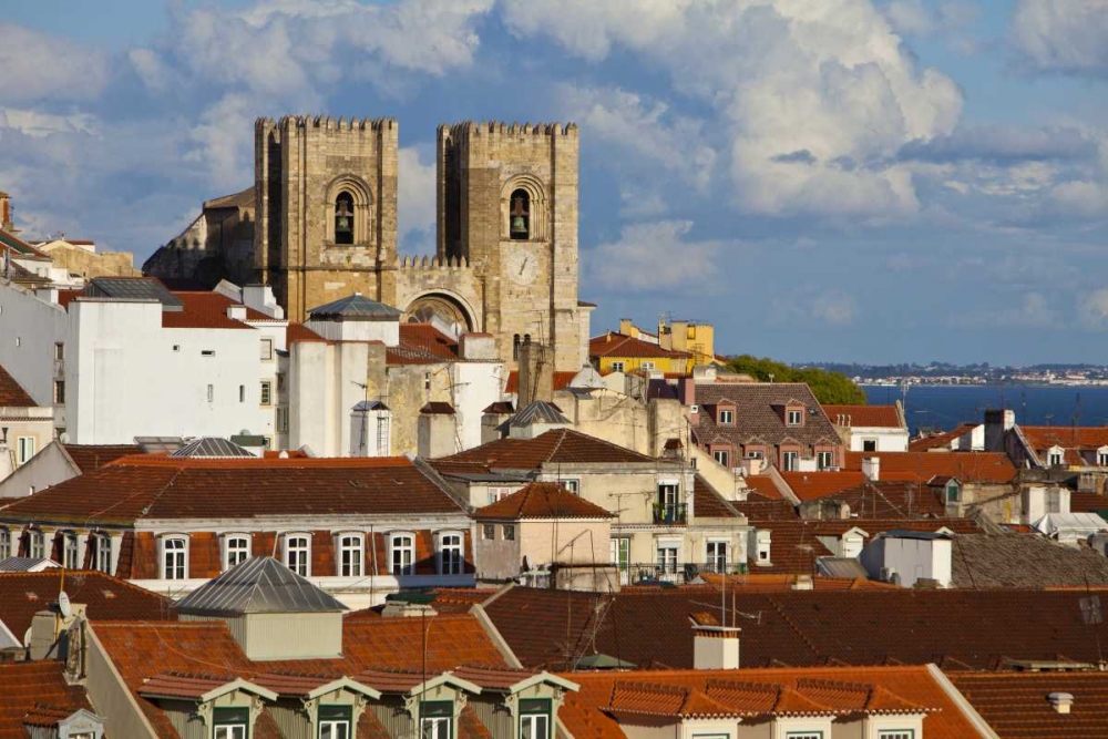 Art Print: Portugal, Lisbon Lisbon Cathedral in daytime