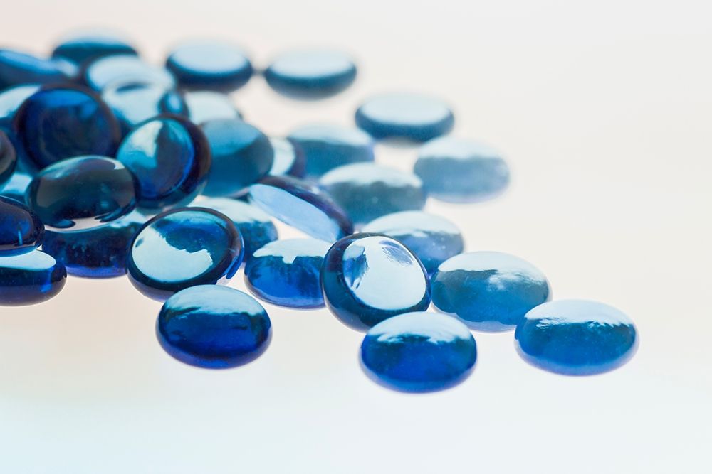 Art Print: Glass Pebbles with light