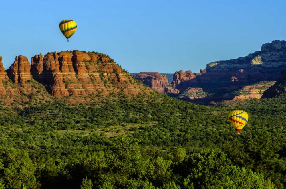 Art Print: Arizona Hot-air balloons over Red Rocks SP