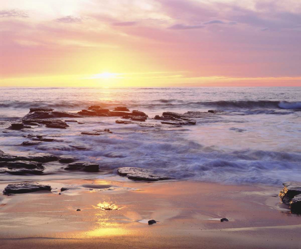 Art Print: CA, San Diego Sunset Cliffs beach at sunset
