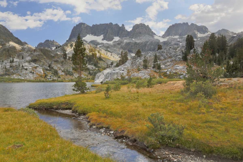 Art Print: CA, Inyo NF The Minarets and Ediza Lake