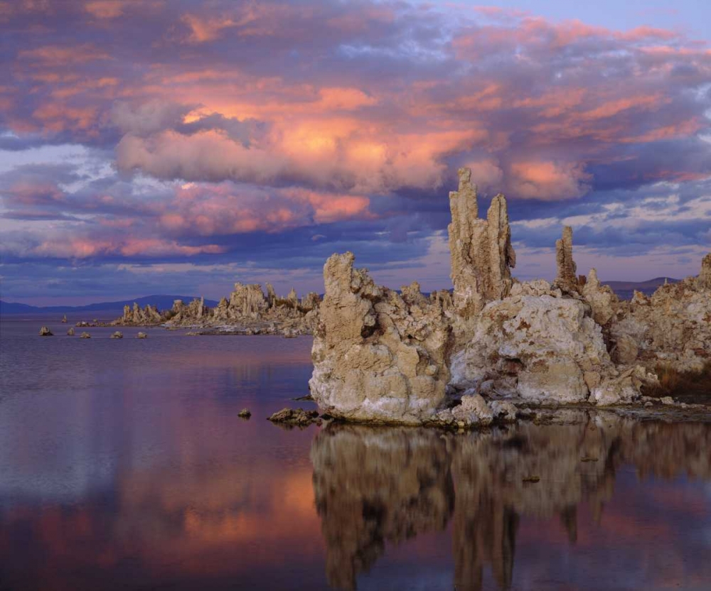 Art Print: California Tufa Formations on Mono Lake