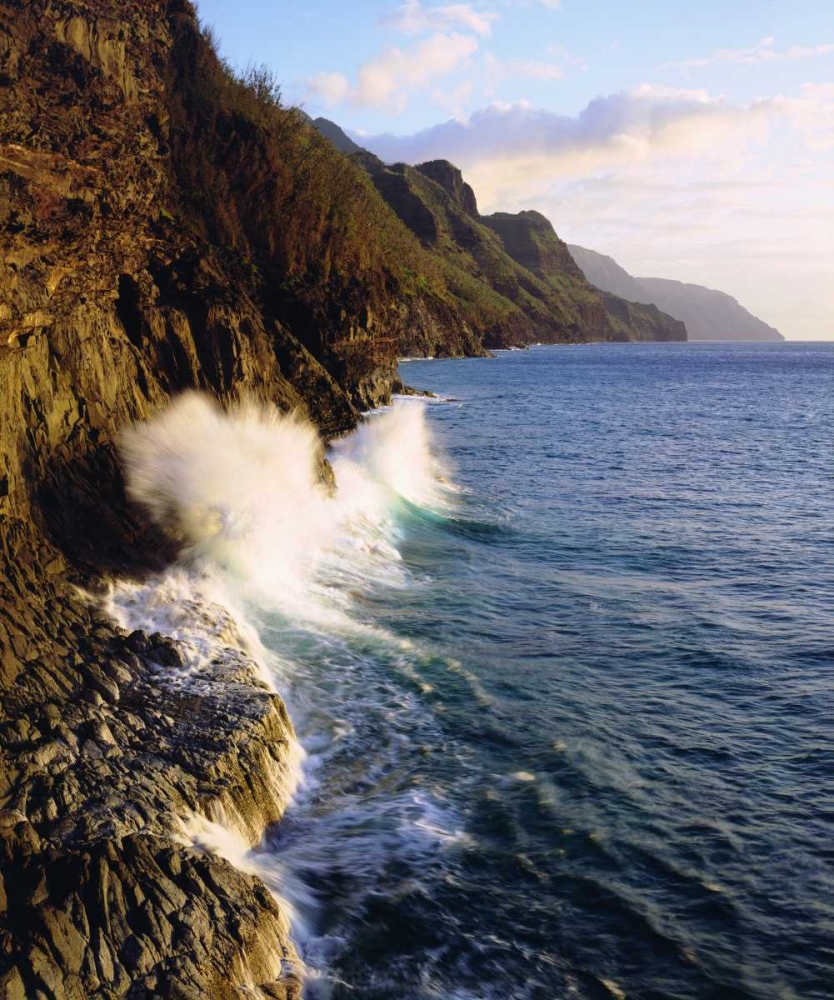 Art Print: Hawaii, Kauai Waves on the Na Pali Coast