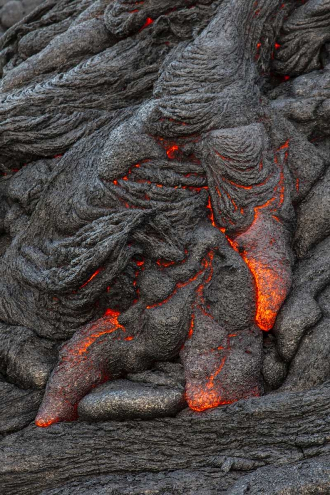 Art Print: Hawaii, Kilauea Molten lava hardening