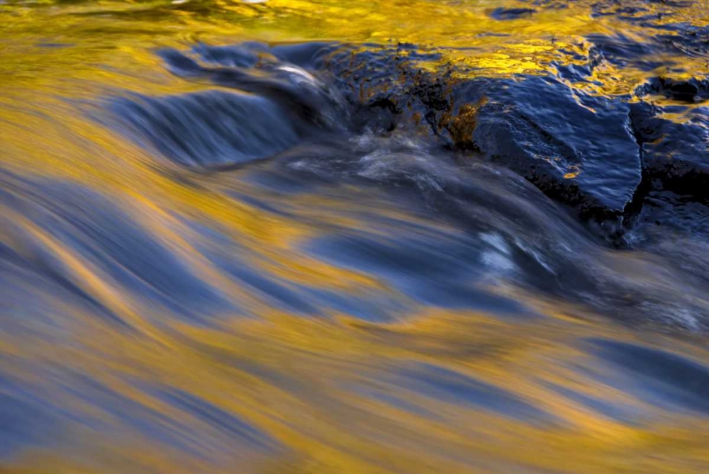 Art Print: NY, Adirondacks Flowing water on Raquette Lake