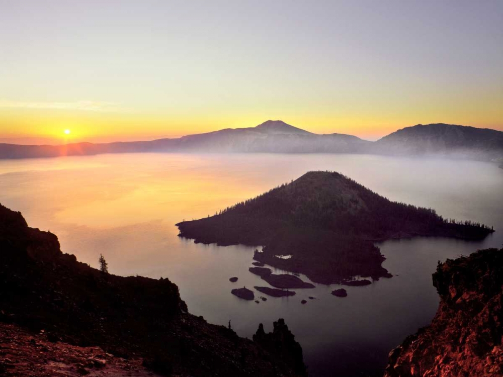 Art Print: OR, Crater Lake NP Sunrise over Crater Lake