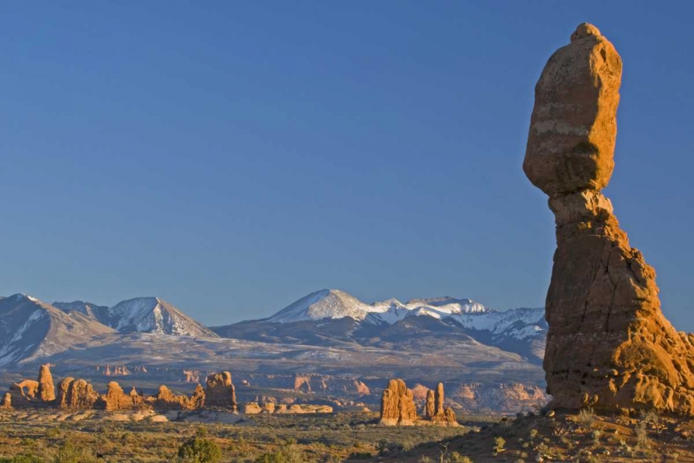 Art Print: UT, Arches NP Balanced Rock with La Sal Mots 