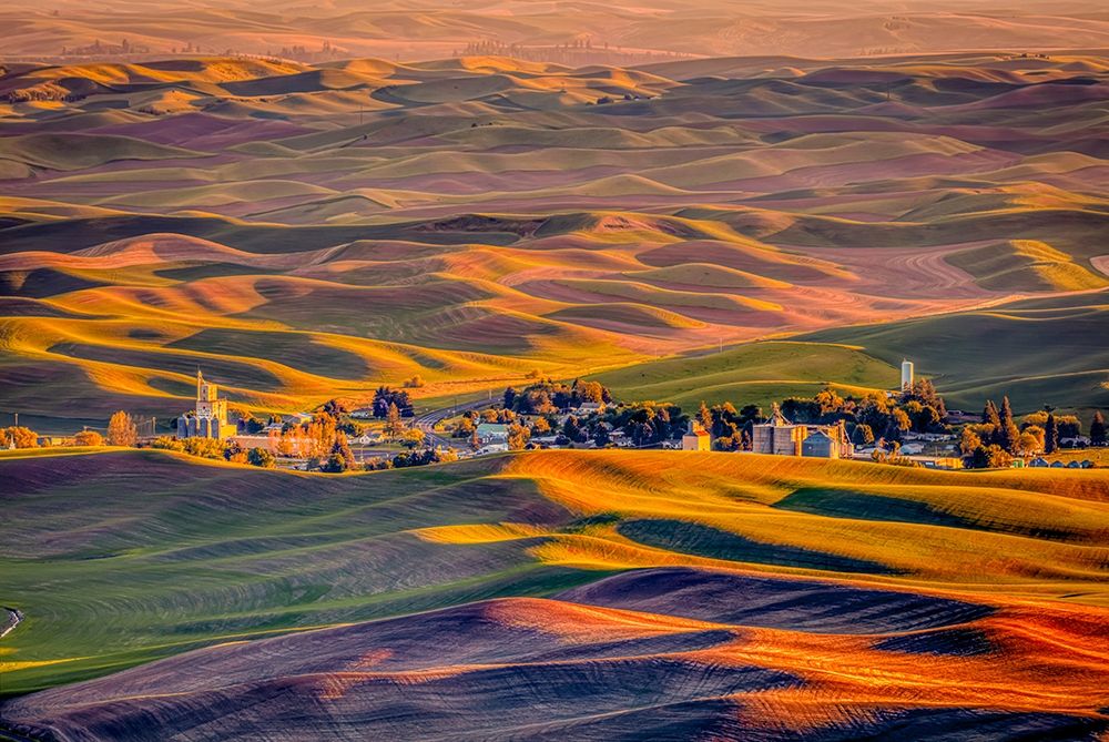 Art Print: Washington State-Palouse Steptoe Village and farmland at sunset 