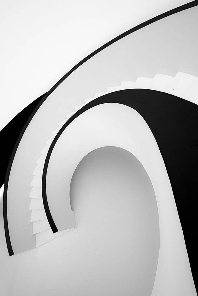 Wall art: Going up?..., by Castro, Joao