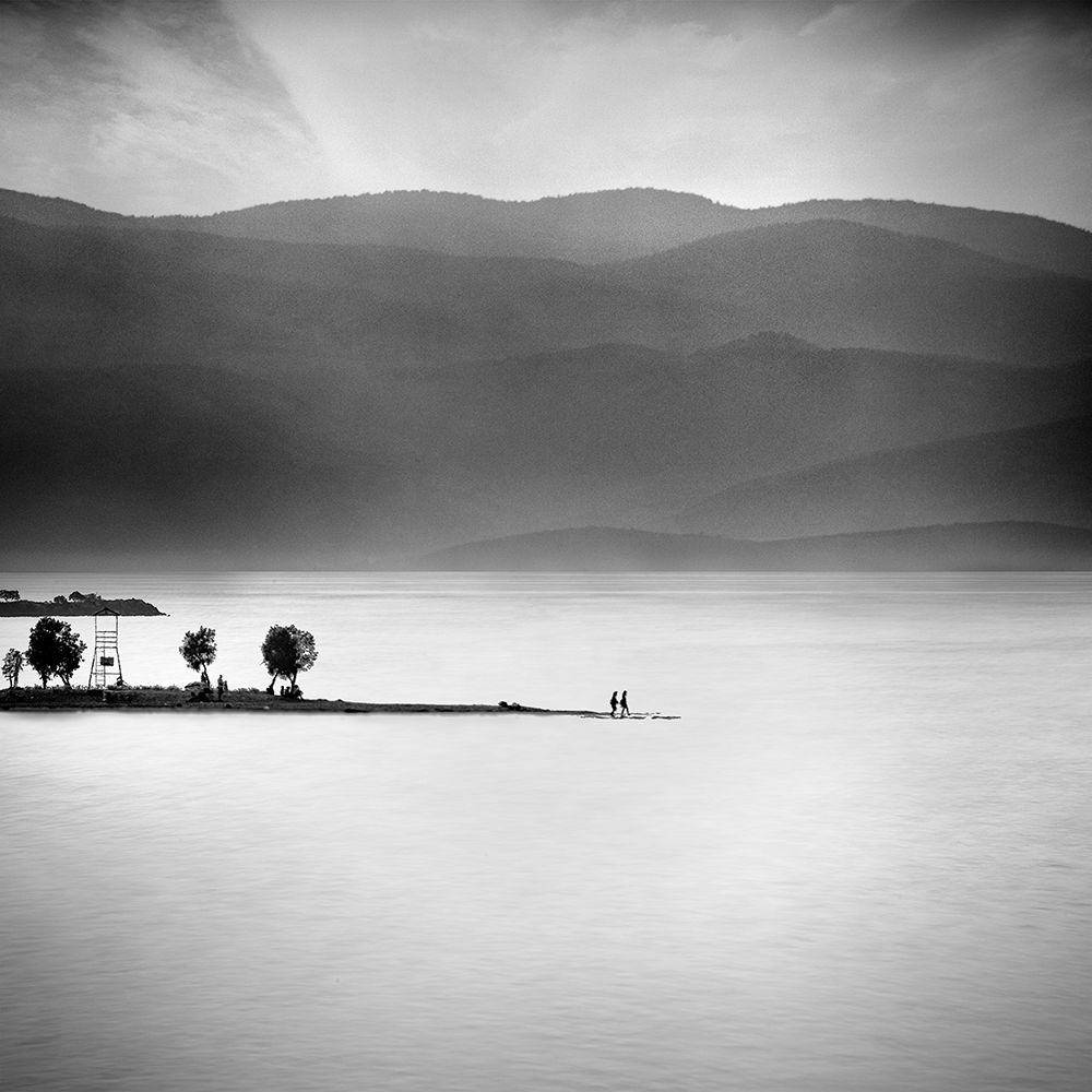 Art Print: By the Sea 060