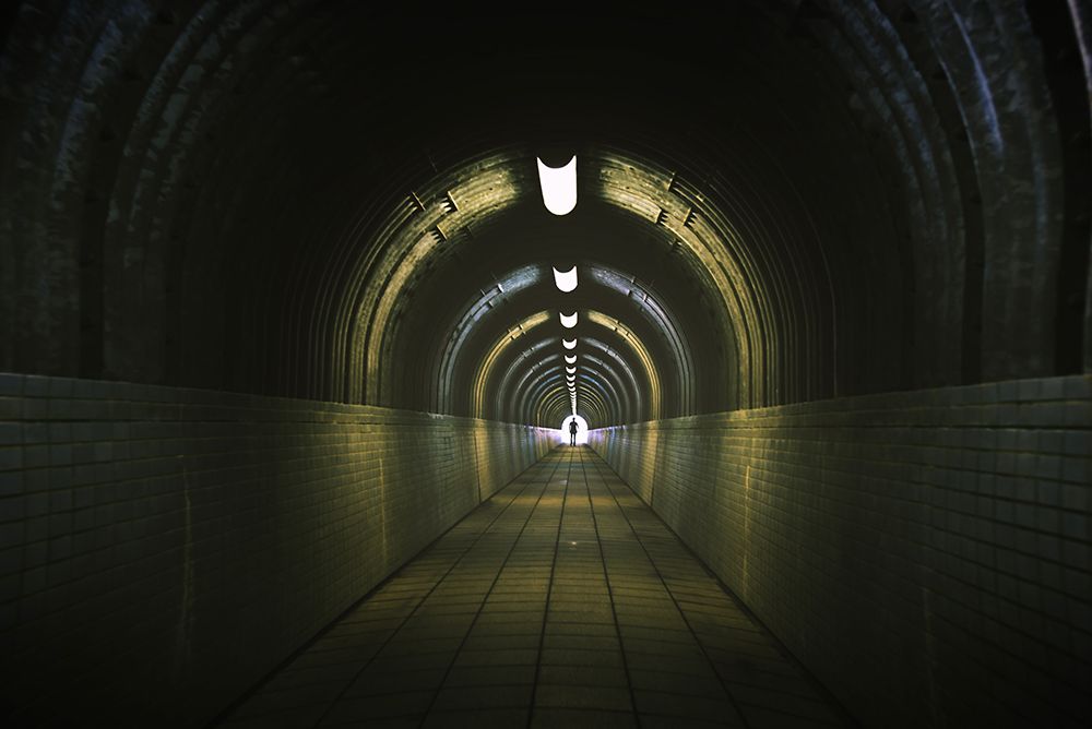 Art Print: Tunnel, go ahead